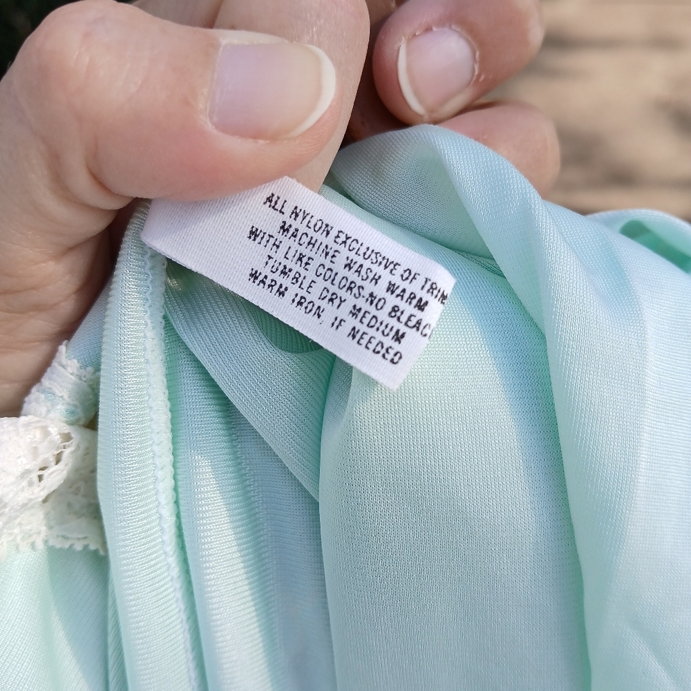 Vintage Shadowline Nightgown Size Medium - Picture 8 of 8